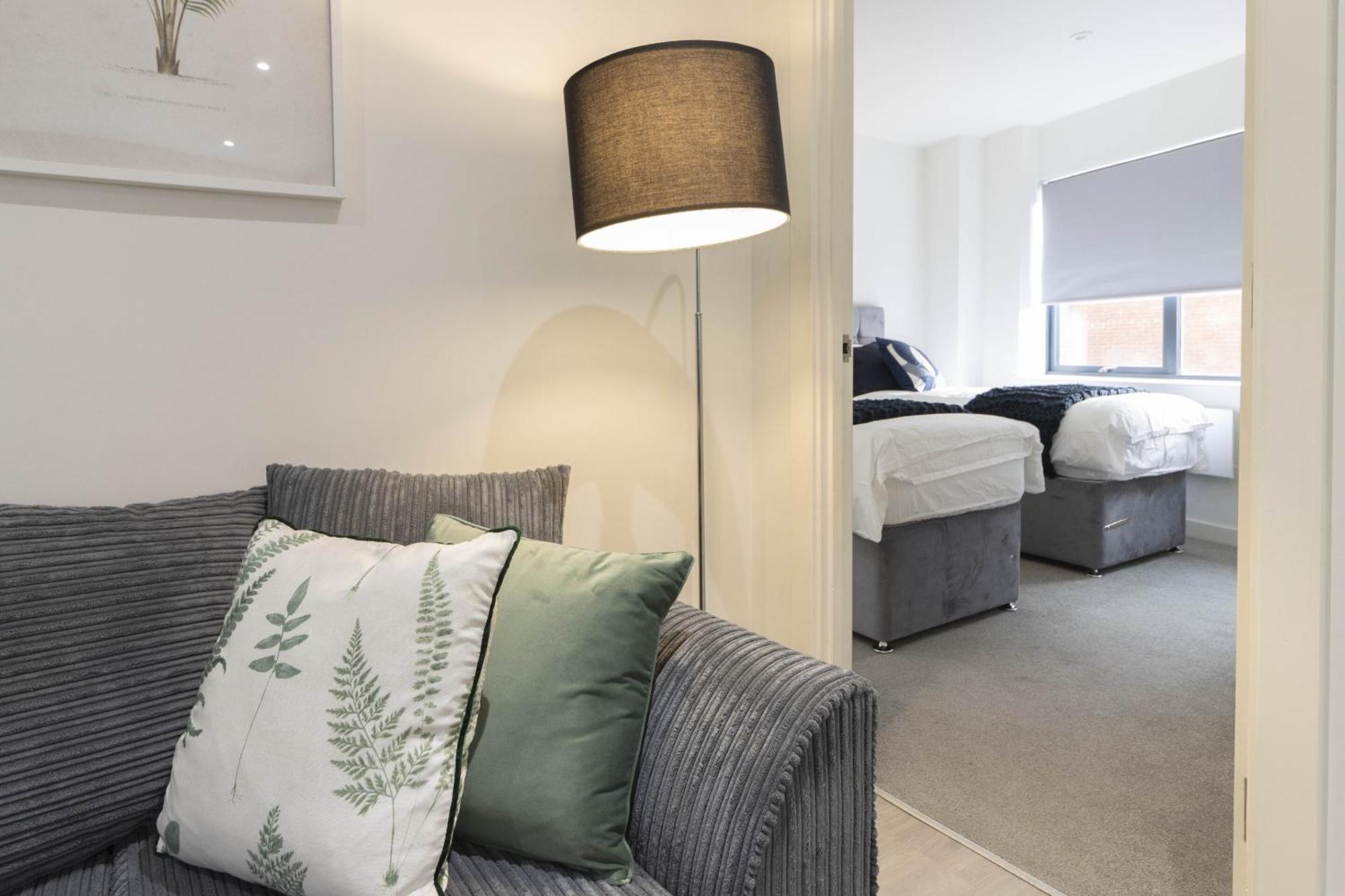 شقة Linacre 11 - Modern 2 Bed Behind The Cathedral With Free Parking And Fast Wifi إكزيتر المظهر الخارجي الصورة